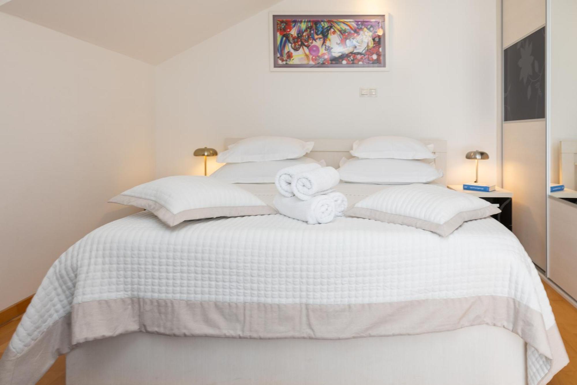 Apartment Dome Σπλιτ Εξωτερικό φωτογραφία